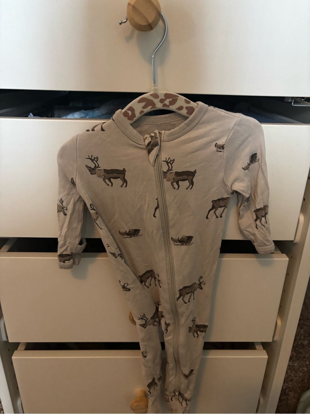 Kyte Baby  Reindeer Print Baby Zip-Front Footed Pajamas
